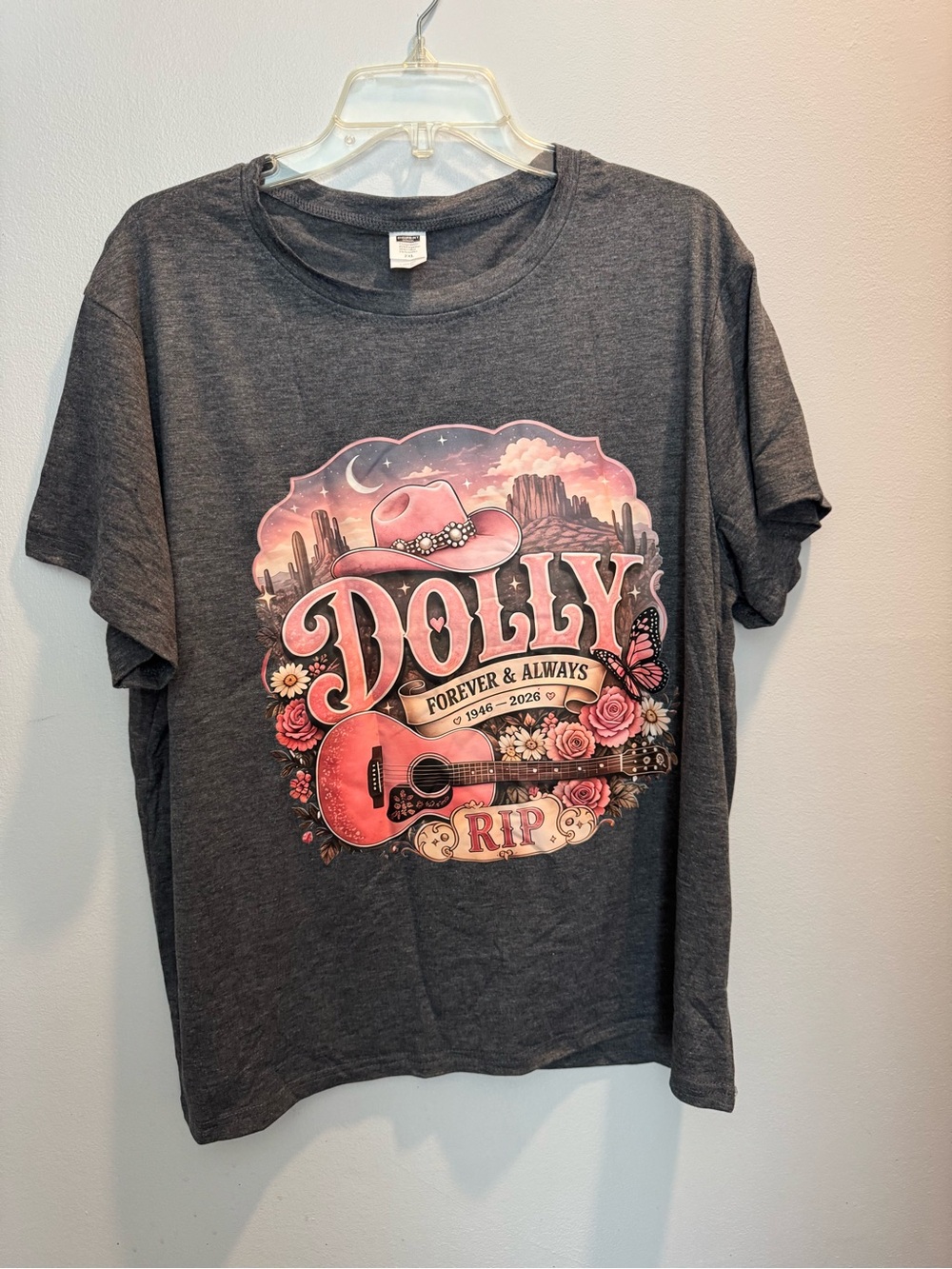Dolly Tee shirt 'DOLLY FOREVER & ALWAYS 1946-2023 RIP' Sz 2x (fits like 1x) New